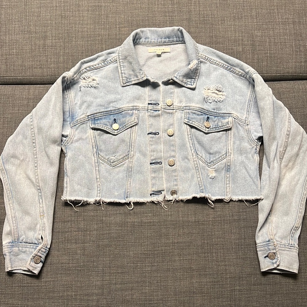 PacSun cropped distressed jeans jacket XS/S